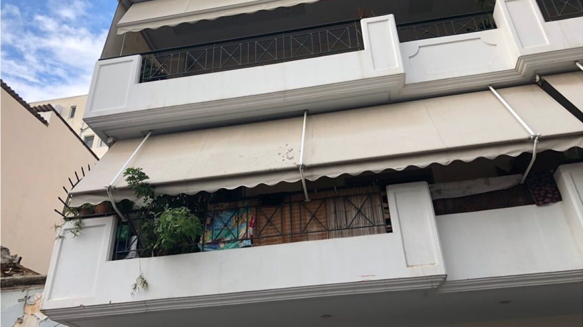 Από τις κλωτσιές και τις μπουνιές των ληστών πέθανε η 86χρονη στα Καμίνια