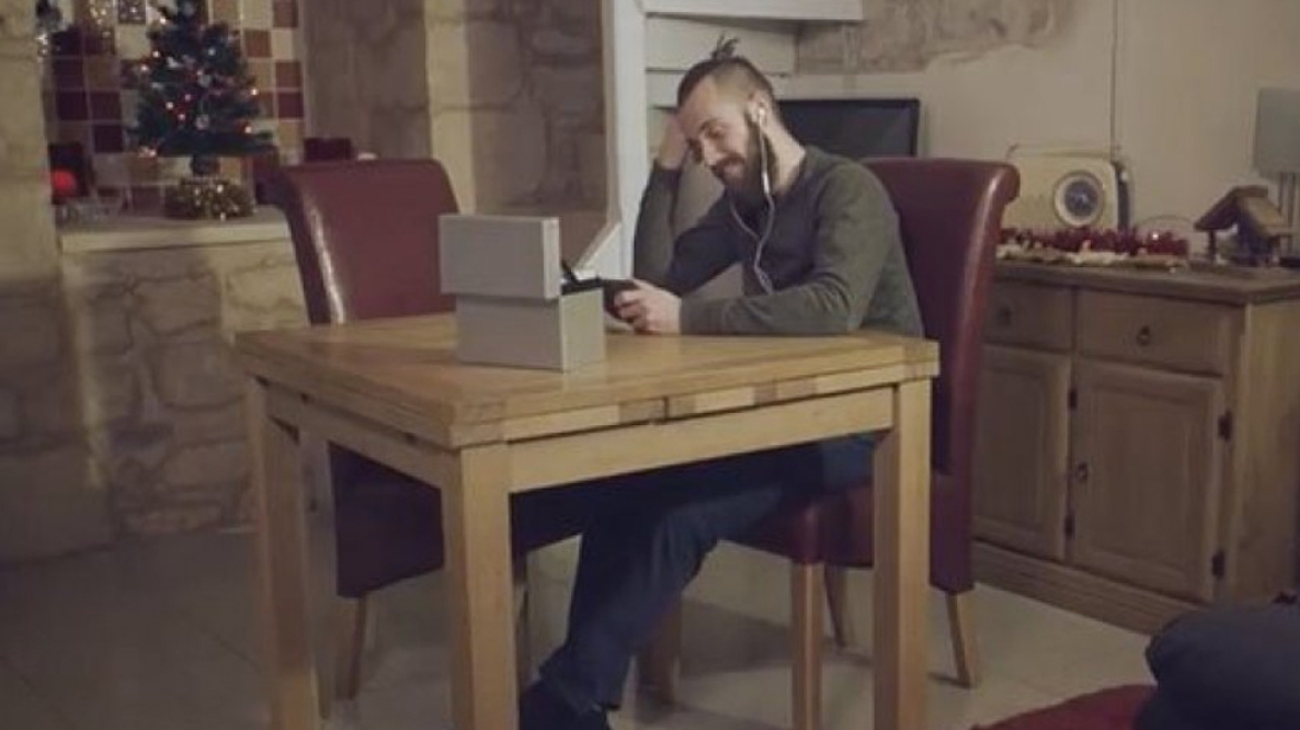 Μια διαφήμιση των 50 λιρών θα σας ραγίσει την καρδιά