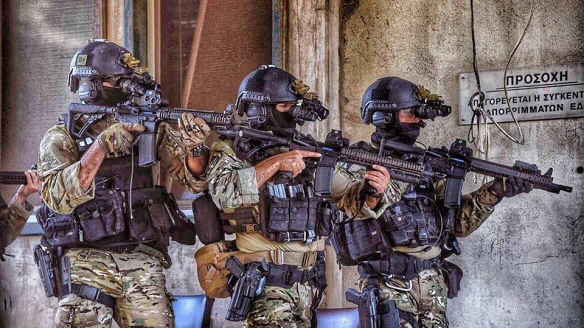 Jackal  Stone: Η Μονάδα Υποβρυχίων Αποστολών και Αμερικανοί κομάντο βάζουν στόχο το ISIS