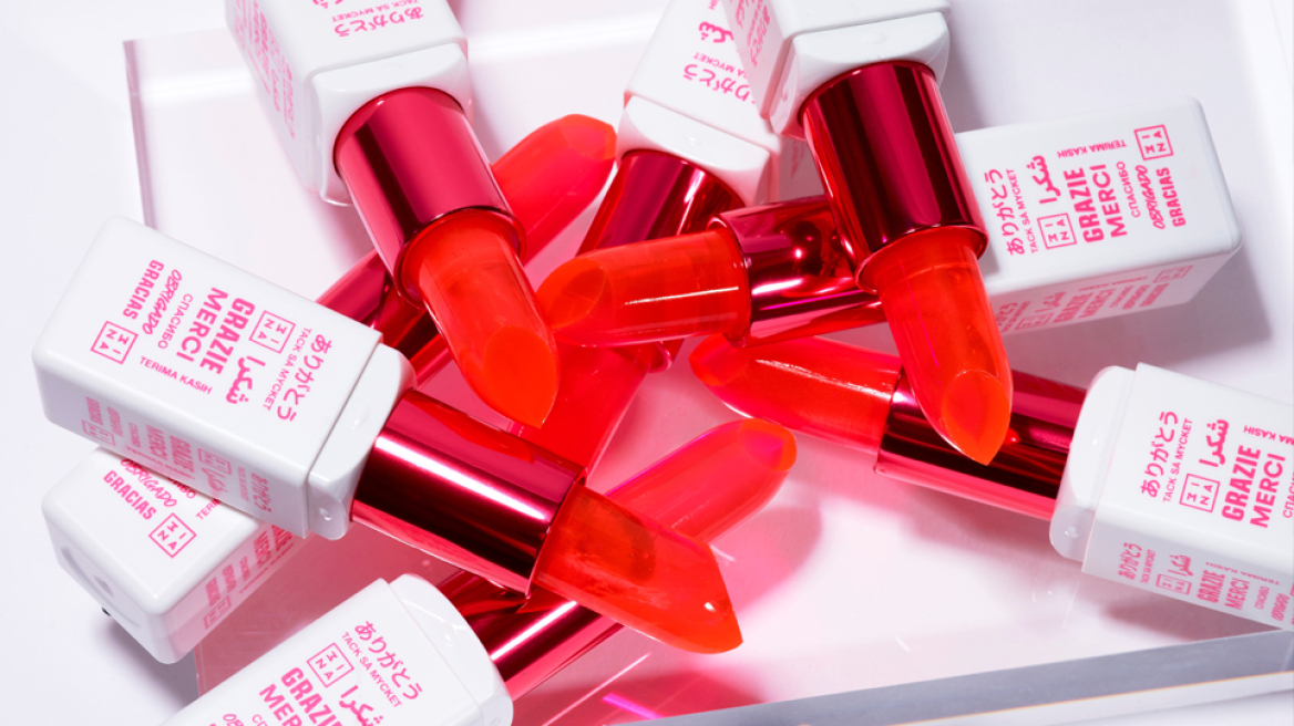 Το νέο LIPS FOR LIFE LIPSTICK δεν είναι απλά ένα κραγιόν.