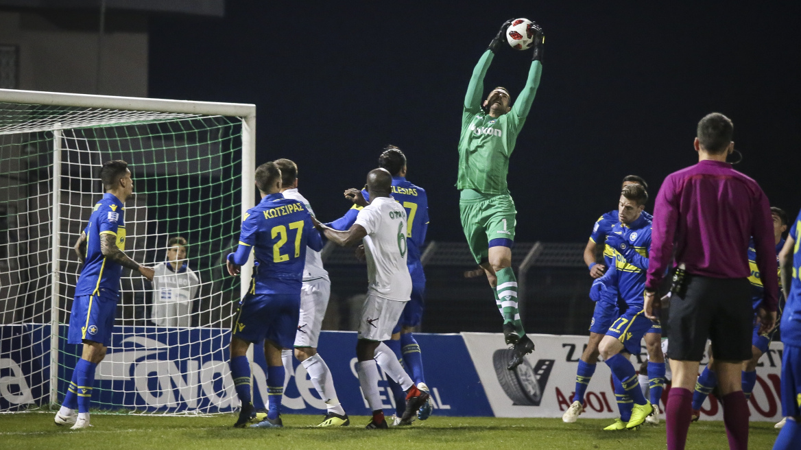 Super League, Λεβαδειακός-Αστέρας Τρίπολης 0-2: Bγήκε... στον αφρό και τον άφησε στον... βυθό!