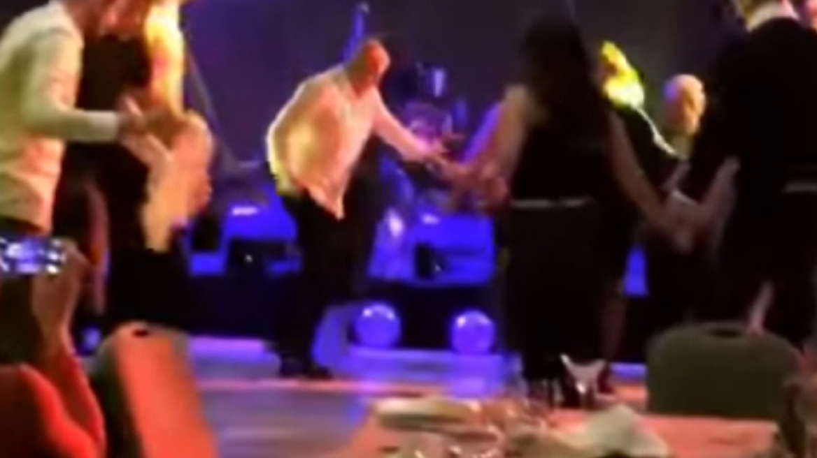 «Έλιωσε» στο χορό ο Ομπράντοβιτς για την γέννηση του Βέσελι τζούνιορ! 