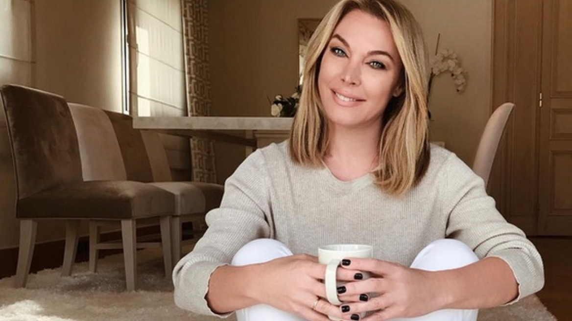 H Τατιάνα Στεφανίδου περιγράφει τη στιγμή που είδε τη Σία Κοσιώνη με το ίδιο φόρεμα