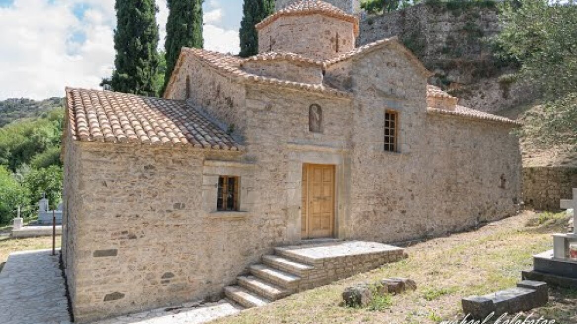 Καρύταινα: Λειτουργία το ξημέρωμα στον ιστορικό Βυζαντινό Ναό του Αγίου Νικολάου