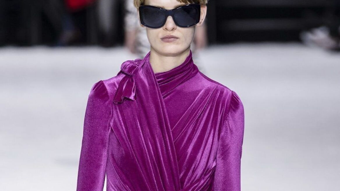 Τα ωραιότερα βελούδινα κομμάτια που μπορείτε να αγοράσετε τώρα 