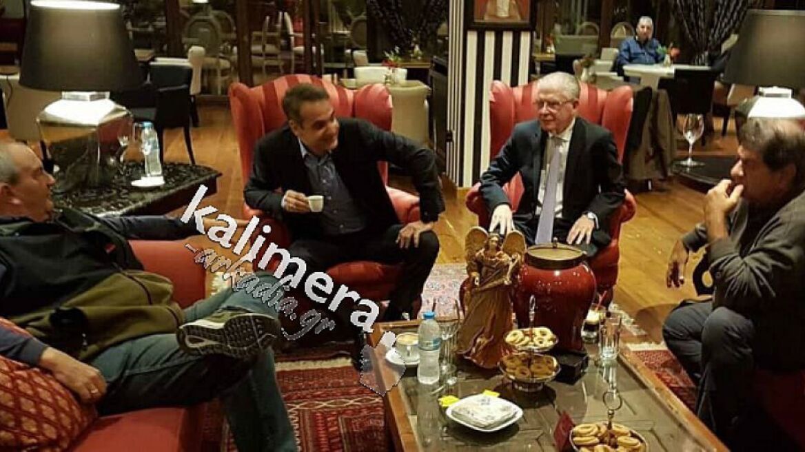 Η συνάντηση Μητσοτάκη - Καραμανλή στην Αρκαδία 