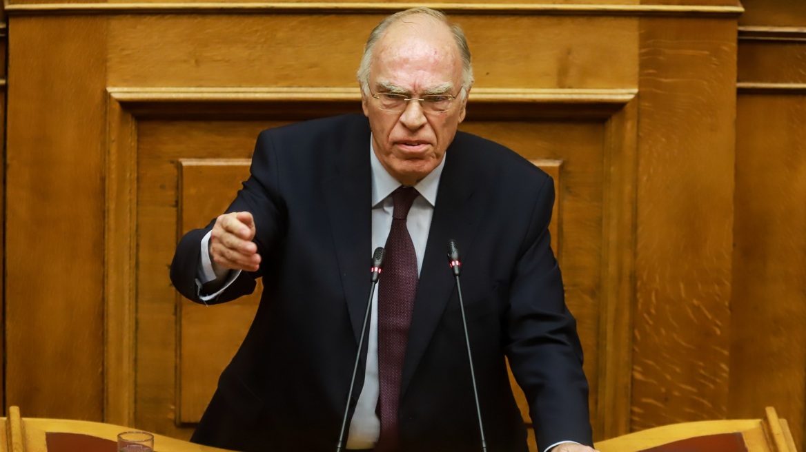 Λεβέντης για το κοινωνικό μέρισμα: Πάρτε εσείς τα 300 ευρώ, κ. Τσίπρα, να κλείσετε καμιά τρύπα!