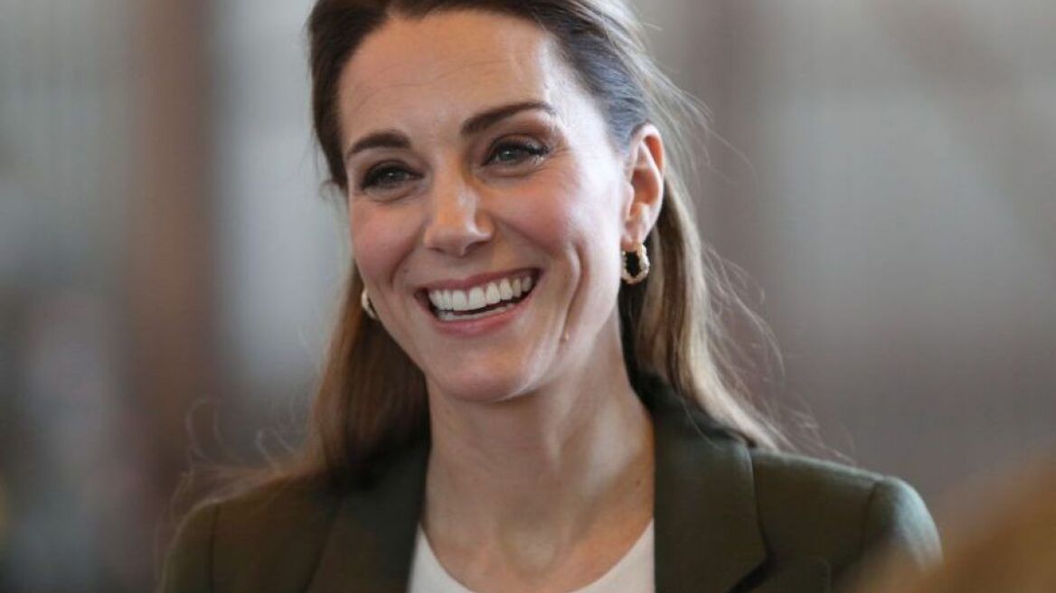 H Κέιτ Μίντλετον φόρεσε το τέλειο φόρεμα για τα Χριστούγεννα 