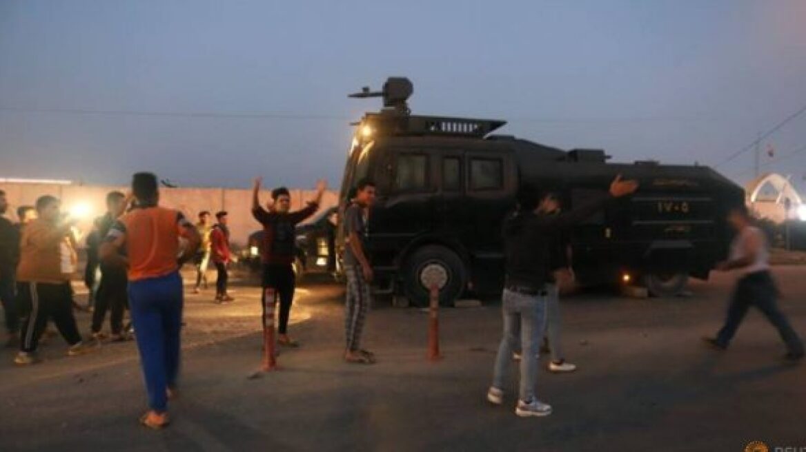 Ιράκ: Πραγματικά πυρά και δακρυγόνα σε διαδηλωτές