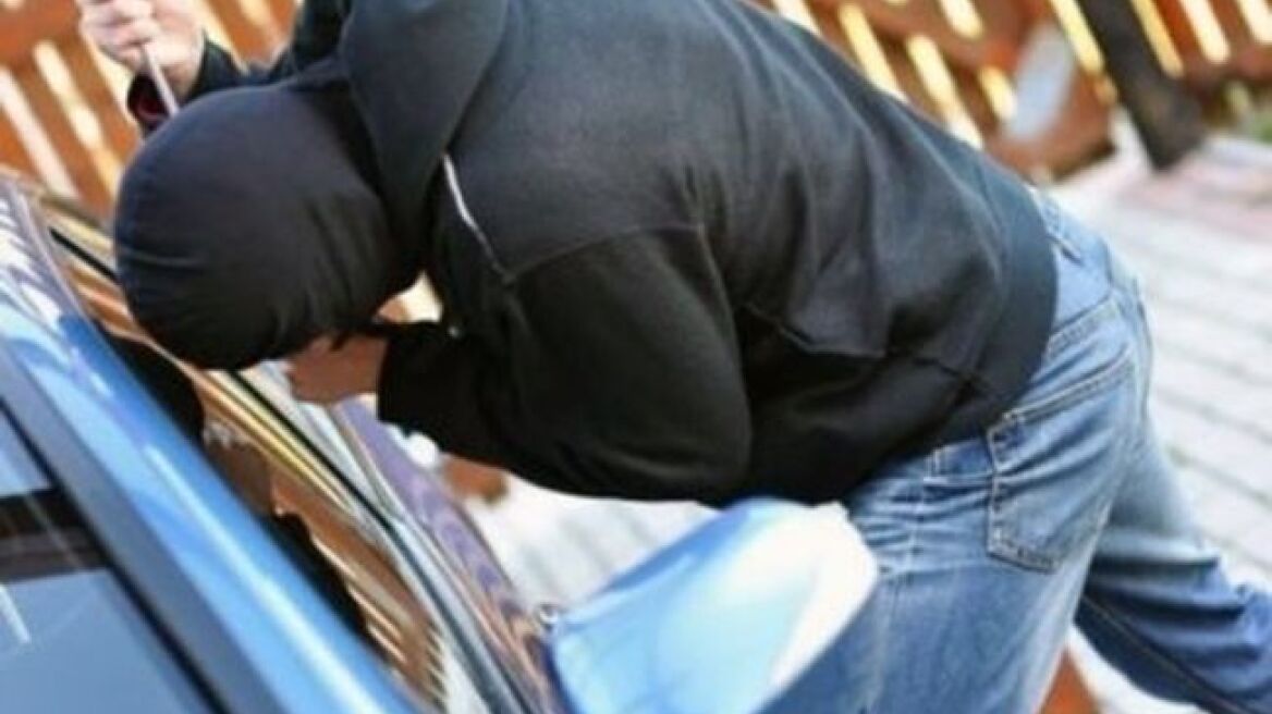 Ηράκλειο: 36χρονος συνελήφθη με κλεμμένο ΙΧ και πορτ μπαγκάζ  γεμάτο κλοπιμαία