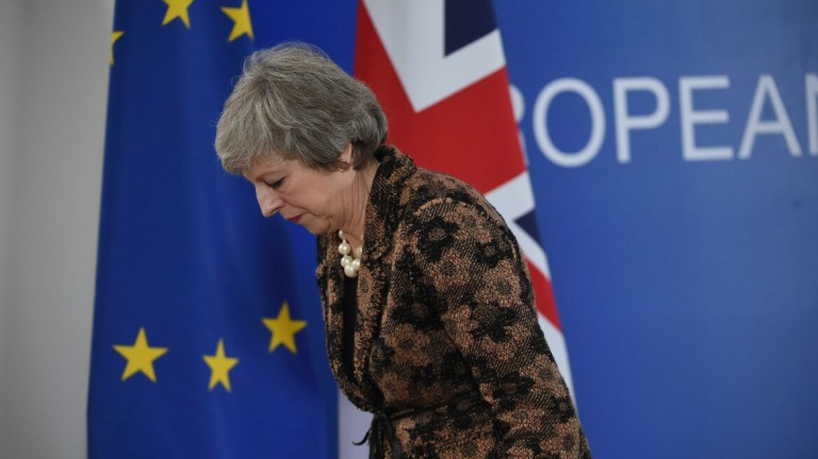 Brexit: Πιέσεις για να έρθει η συμφωνία της Μέι στη Βουλή πριν τα Χριστούγεννα ασκούν οι Εργατικοί