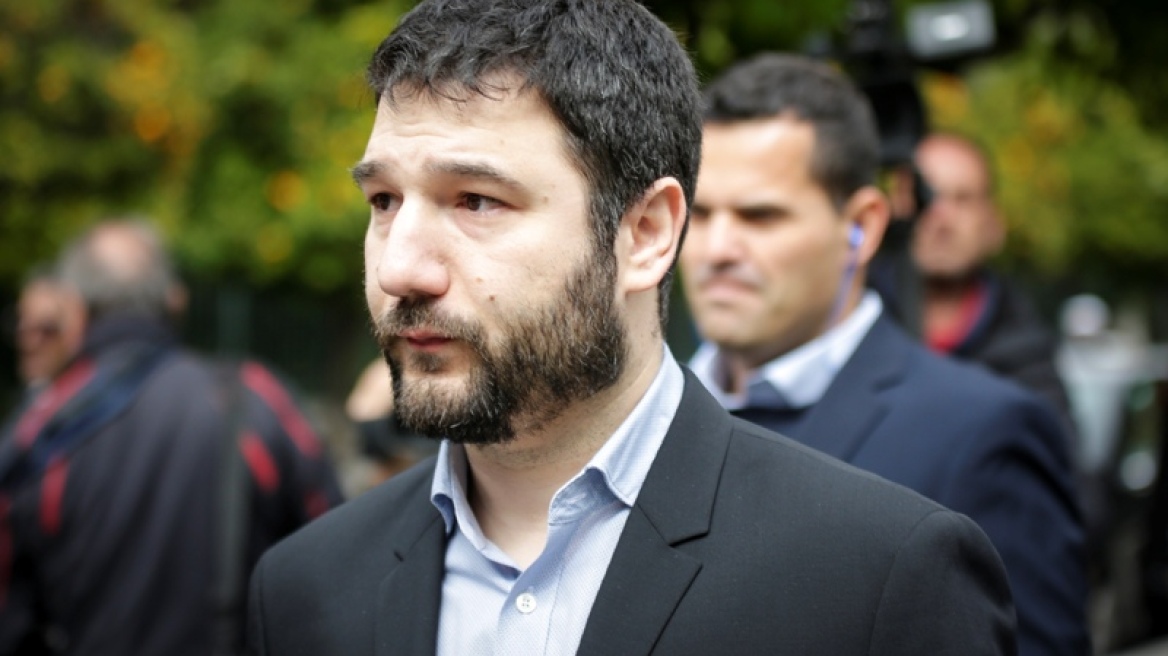 ΣΥΡΙΖΑ: «Να ανοίξουν τα σχολεία με ασφάλεια» ζητά ο Ηλιόπουλος