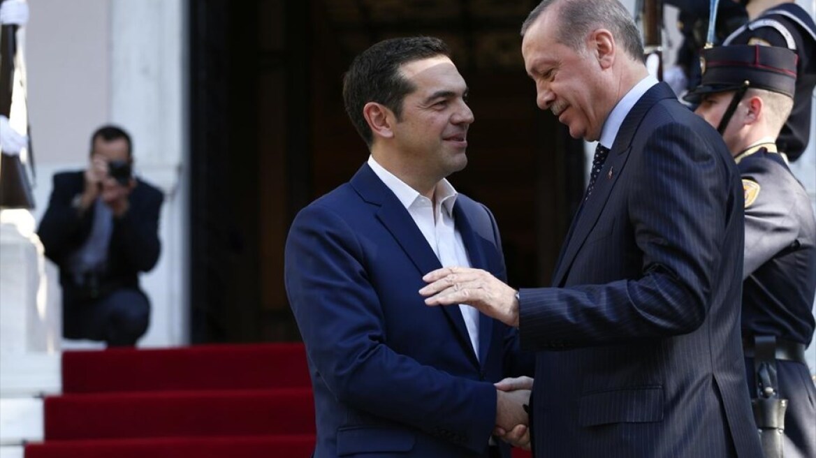 «Φρένο» στο ραντεβού Τσίπρα - Ερντογάν λόγω των προκλήσεων στο Αιγαίο 