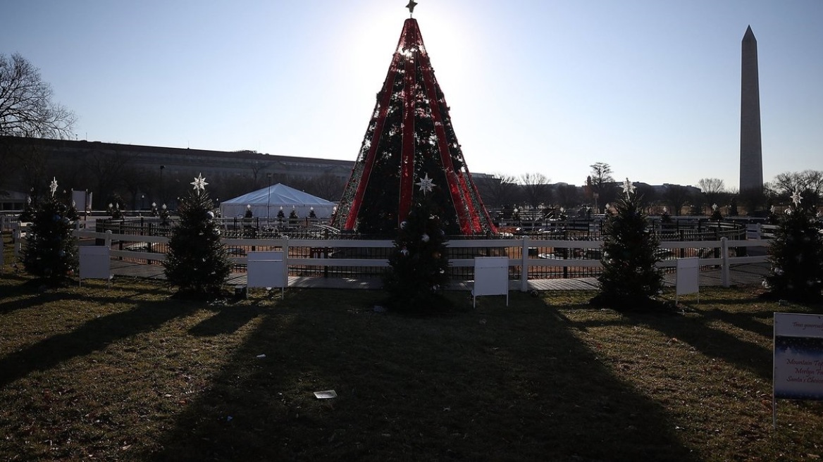 Κυβερνητικό «shutdown» στις ΗΠΑ: 400.000 δημόσιοι υπάλληλοι σε άδεια, άνευ αποδοχών