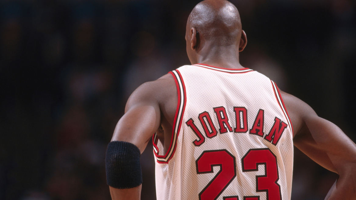 Χριστουγεννιάτικος «μποναμάς»: Το εκπληκτικό τρέιλερ για τον Τζόρνταν και τους Μπουλς του 1998!