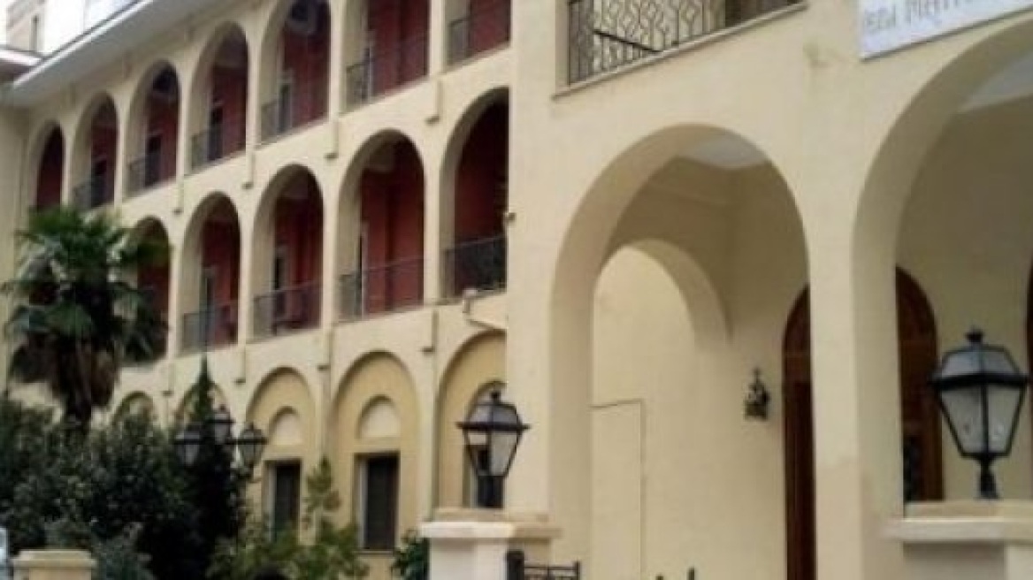 Βίντεο από την επίθεση αναρχικών στη Μητρόπολη Θεσσαλονίκης