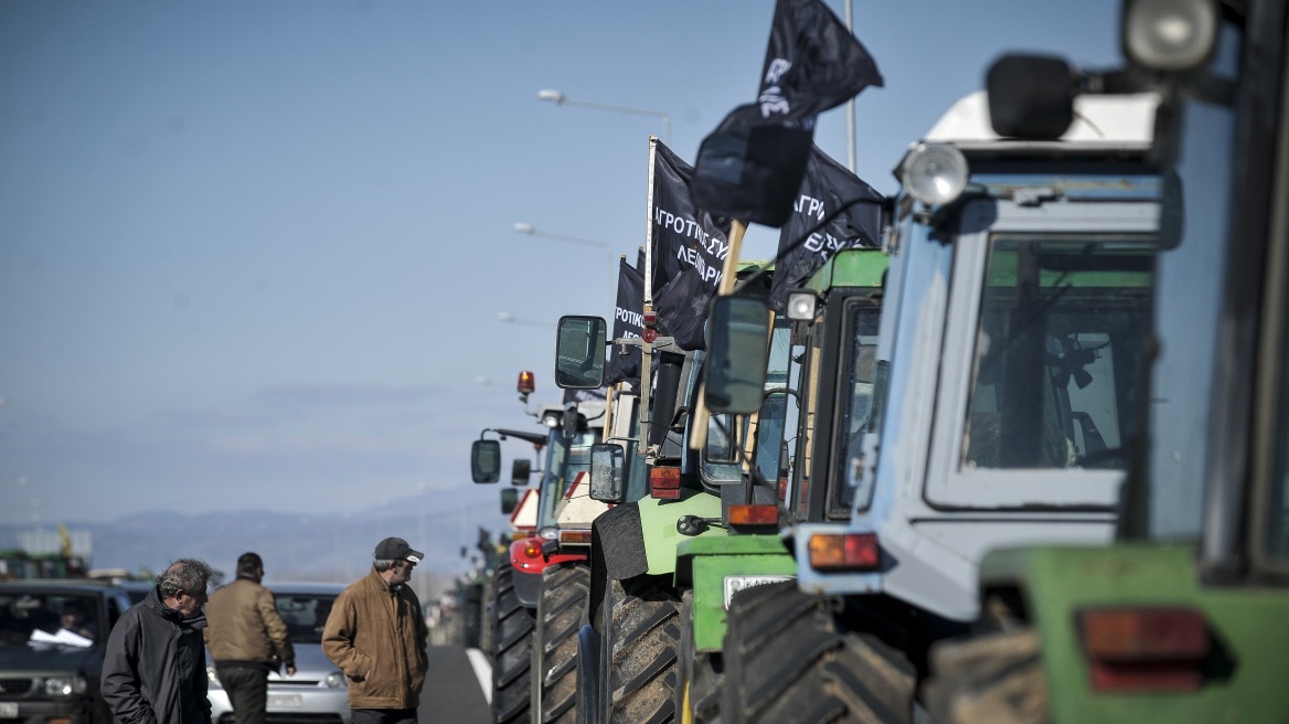 «Ζεσταίνουν» τις μηχανές στα τρακτέρ: Νέο γύρο κινητοποιήσεων ετοιμάζουν οι αγρότες