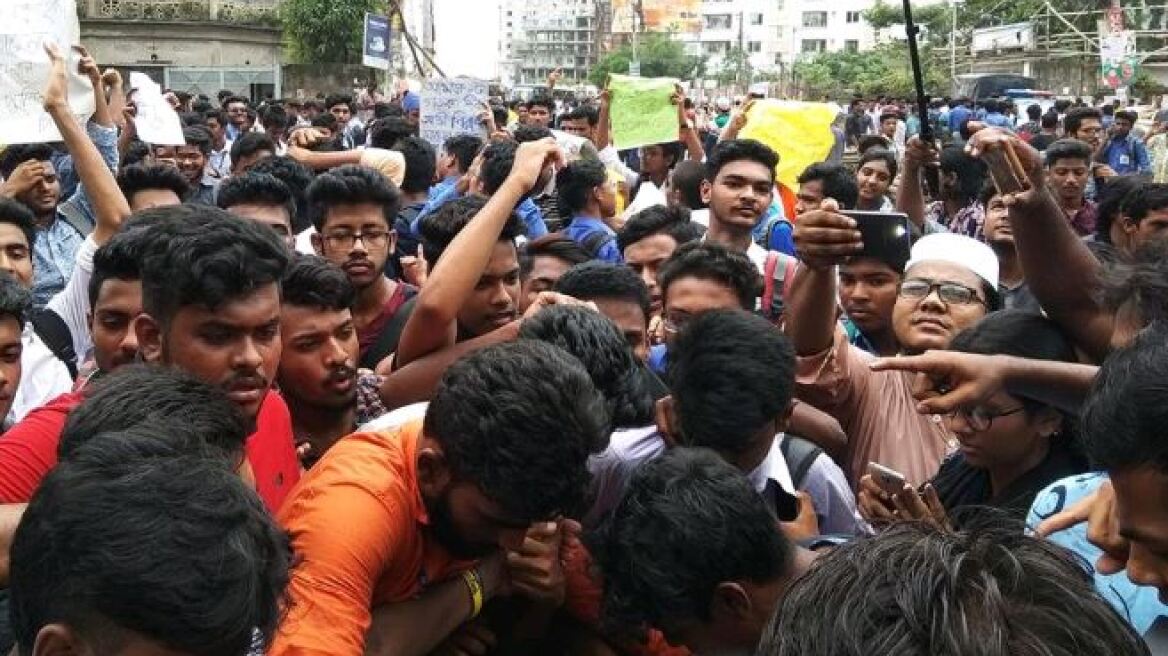 Αιματοβαμμένες εκλογές στο Μπαγκλαντές: Στους 17 οι νεκροί των επεισοδίων