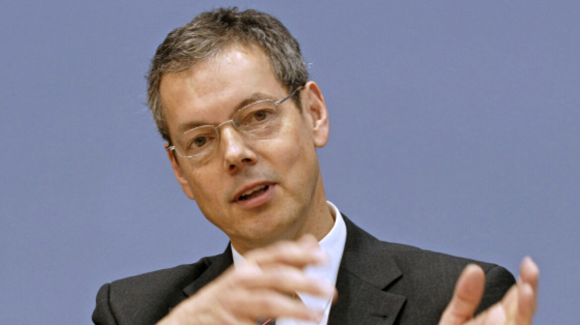 «Έγιναν πολλά λάθη κατά τη διάρκεια της κρίσης στην Ελλάδα», λέει ένας από τους πέντε Γερμανούς «σοφούς»