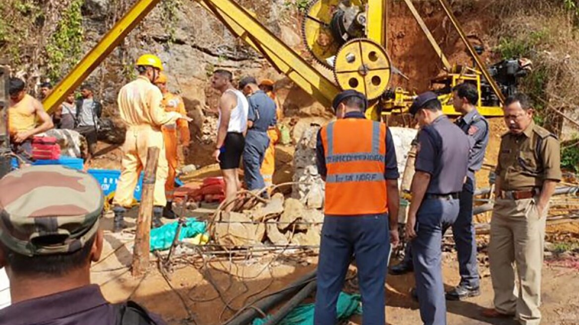 Ινδία: Μεγάλη επιχείρηση για τους 15 παγιδευμένους ανθρακωρύχους σε πλημμυρισμένο ορυχείο