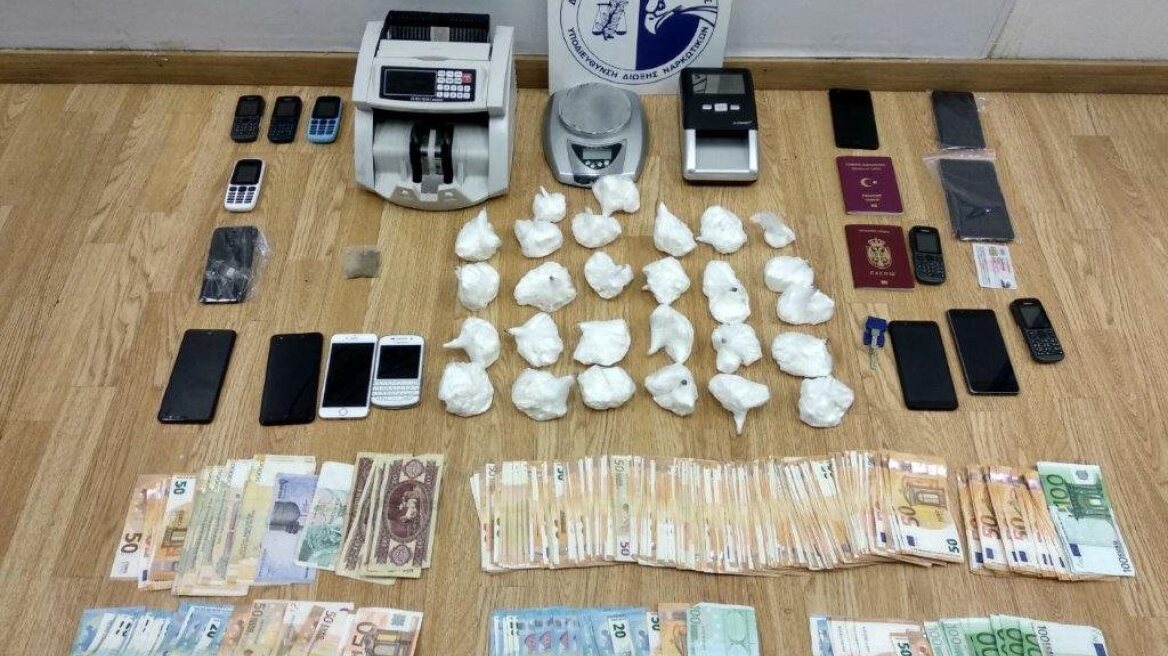  «Μπλόκο» σε διεθνές κύκλωμα που θα γέμιζε ναρκωτικά τη χώρα - Πώς τα μετέφεραν από Ισημερινό και Ασία