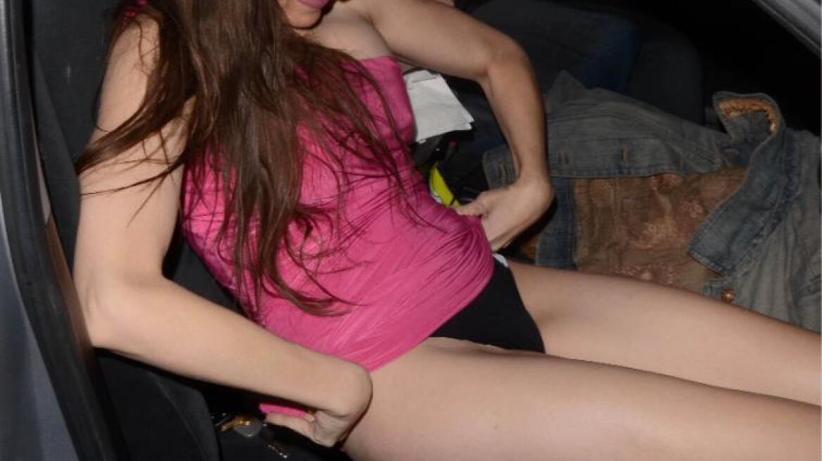 Πρωταγωνίστρια του Baywatch τα... πέταξε όλα την Πρωτοχρονιά!