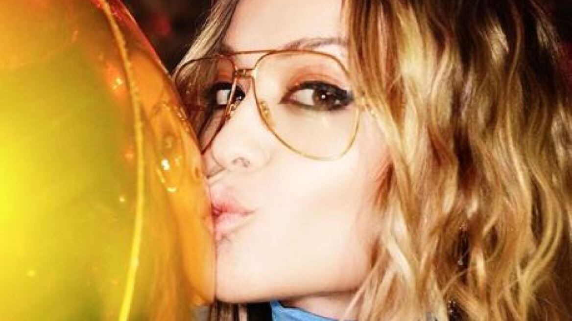 Η Rita Ora υποδέχθηκε το 2018 ολόγυμνη