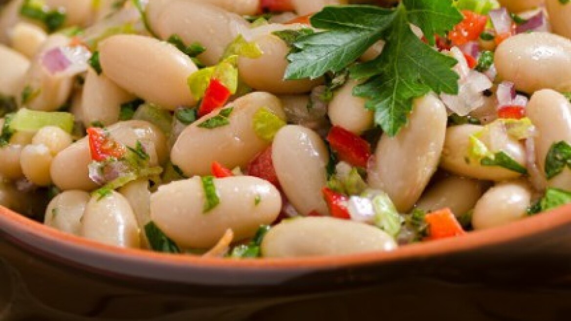 Περουβιανή σαλάτα με φασόλια 