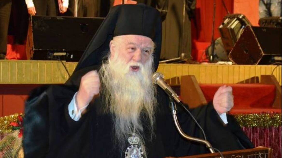 Αμβρόσιος κατά Πολάκη: Άθεος, άπατρις, υβριστής και ανθρωπάκος