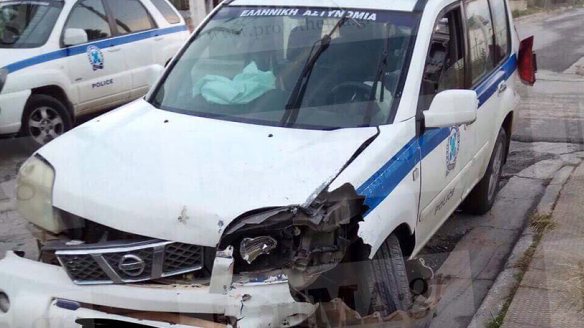 Φωτογραφίες: Αστυνομικός τραυματίστηκε σοβαρά ενώ πήγαινε σε τροχαίο συναδέλφων του με... ζώο