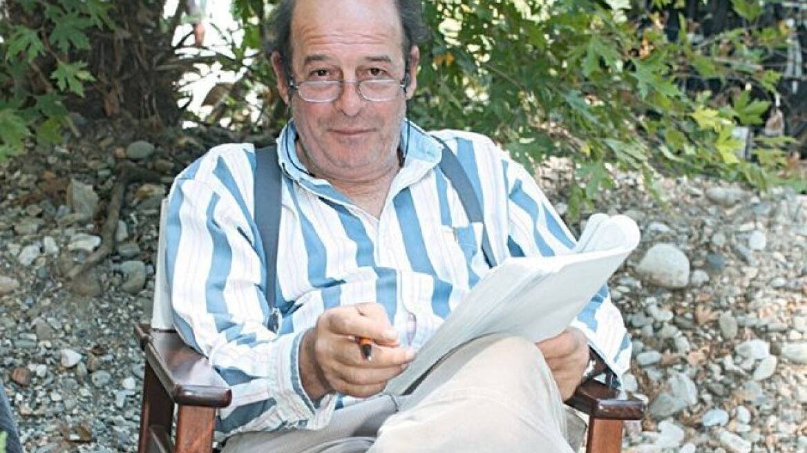 Επιστρέφει στην TV ο Μανουσάκης με μυθιστόρημα στελέχους του ΣΥΡΙΖΑ