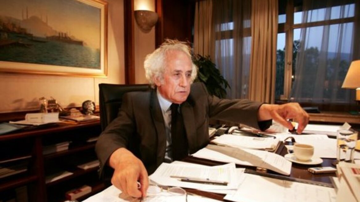 «Εγώ δεν είμαι ποιητής» από τον Αντώνη Ρουπακιώτη 