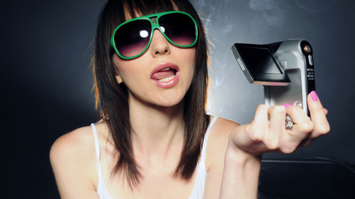 Έρευνα: Οι γυναίκες είδαν περισσότερο πορνό το 2017 - Τι ψάχνουν