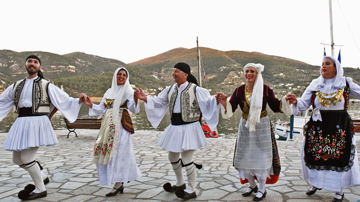 Χορέψετε χορέψετε… στη Σκόπελο