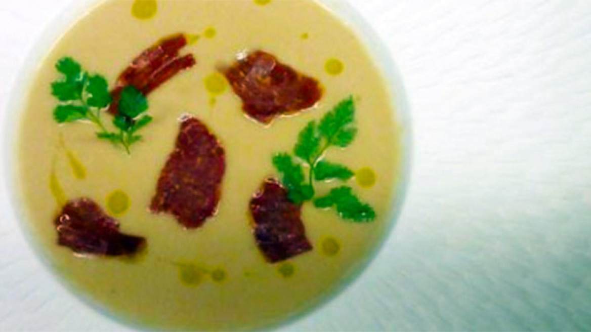 Κρεμμυδόσουπα με τραγανό προσούτο