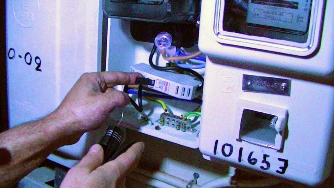 Οι «μαϊμού» τεχνικοί της ΔΕΗ χτύπησαν και στην Αχαΐα