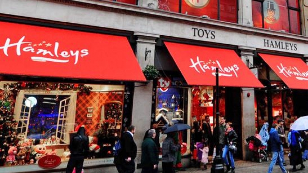 Βρετανία: Δύσκολη χρονιά το 2017 για καταναλωτές και λιανεμπόριο