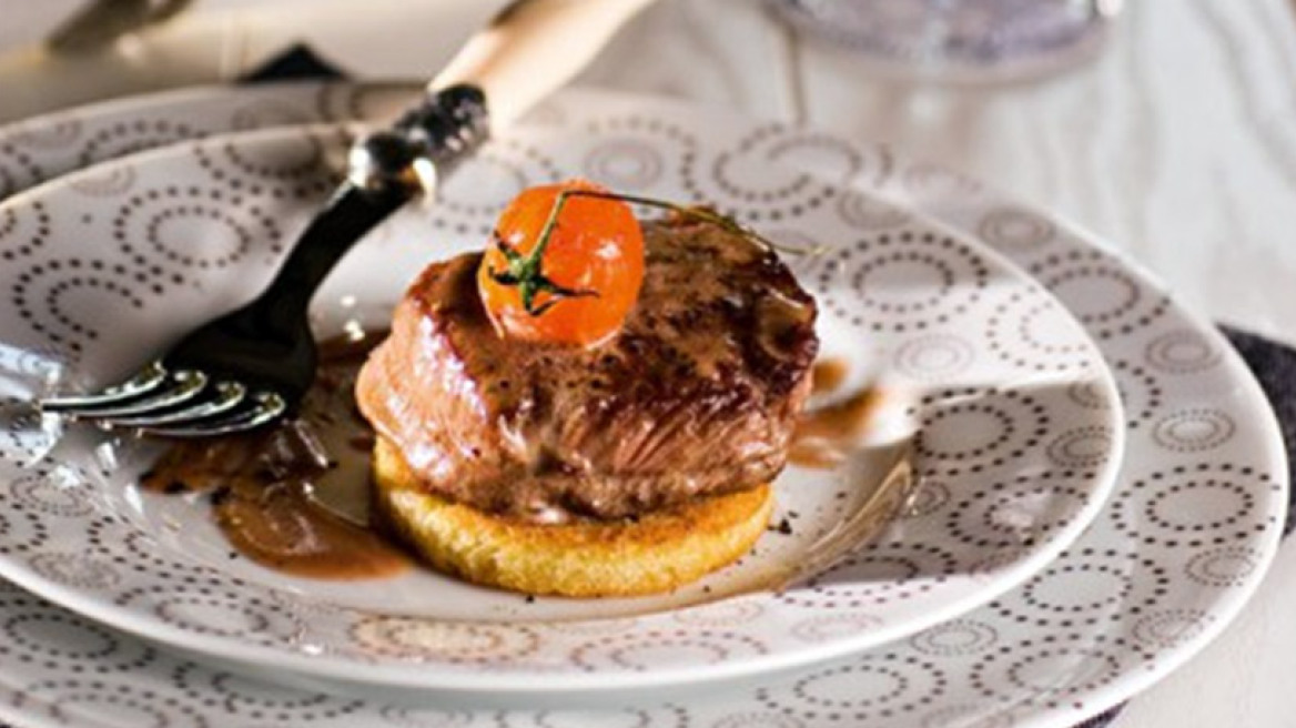 Φιλέτα μινιόν με μπράντι, κρασί και βερμούτ