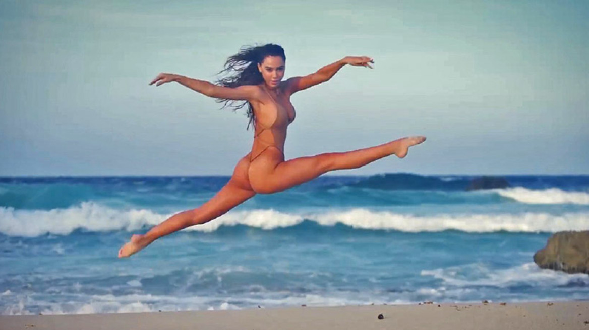 Sports Illustrated: Ηλιοκαμένα κορμιά και σέξι πόζες για το τεύχος του 2018 