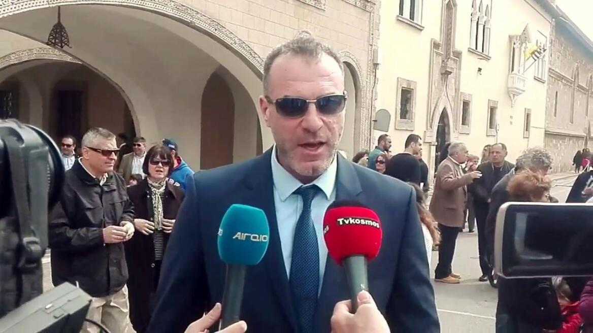 Το κόμμα του Καρατζαφέρη «επέστρεψε» στη Βουλή - Ο Μίχος προσχώρησε στο ΛΑΟΣ