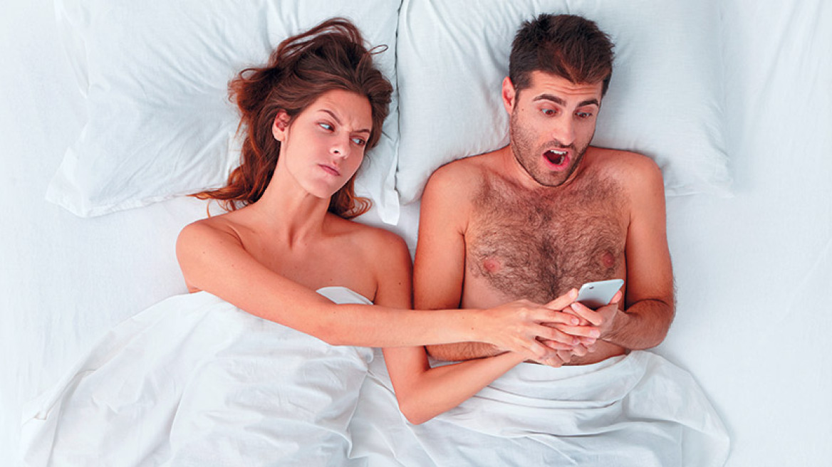 Microcheating: Η απιστία στα χρόνια της τεχνολογίας