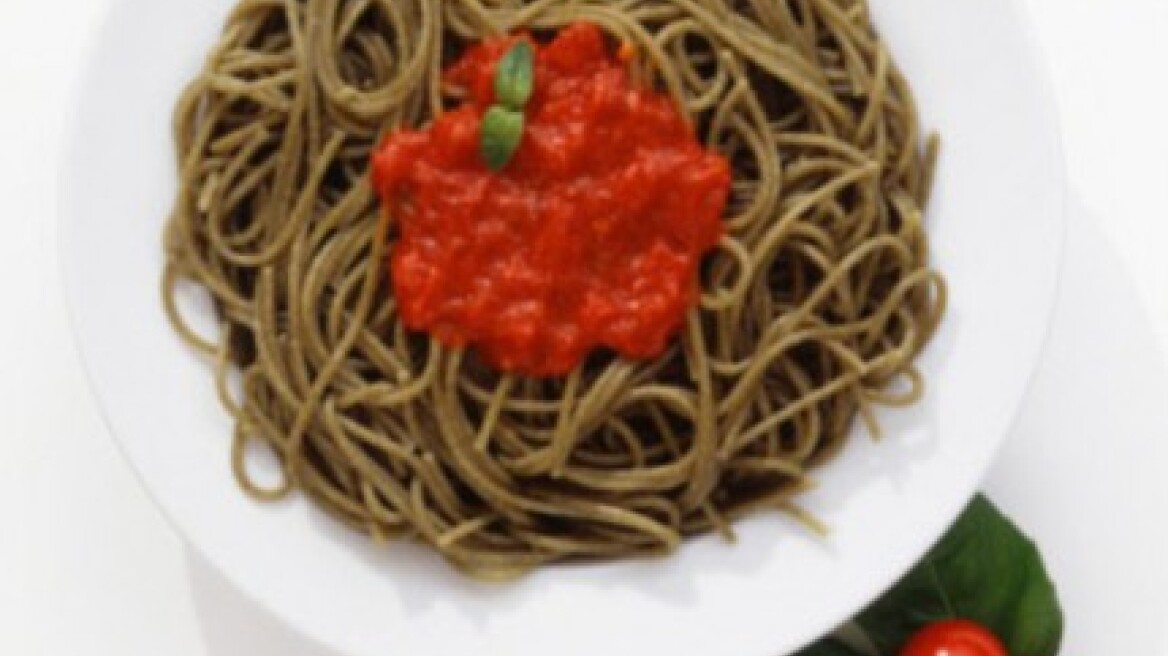 Σπαγγέτι Ολικής Αλέσεως με ντομάτα και βασιλικό