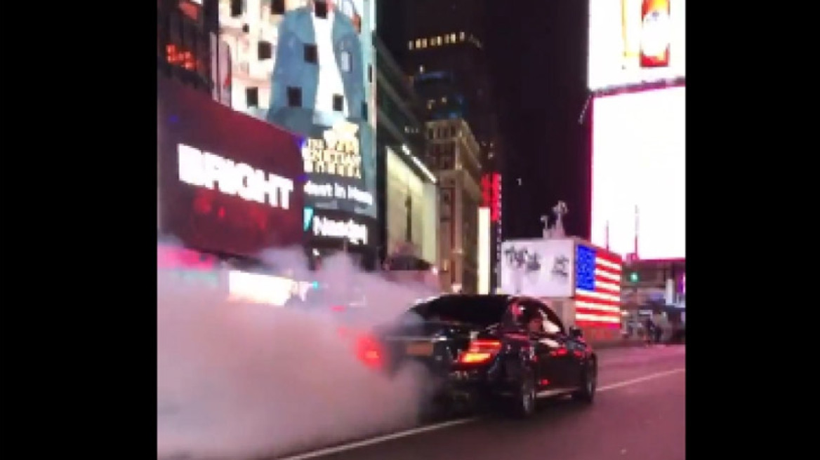 Δείτε απίστευτη καταδίωξη στην Times Square