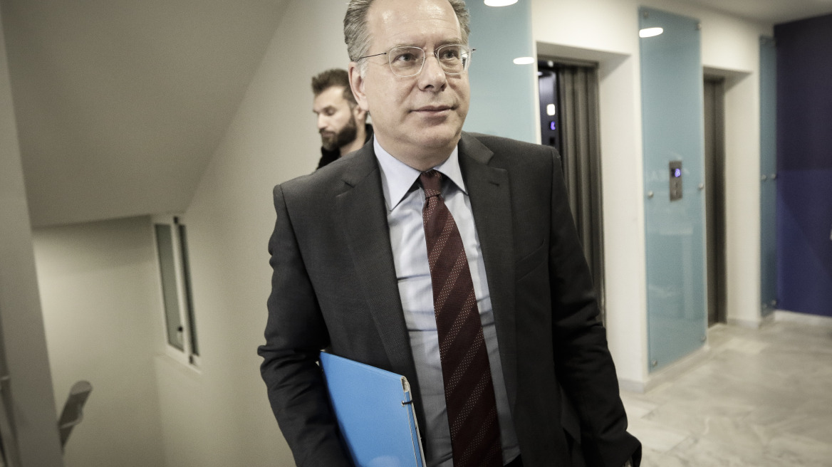 Κουμουτσάκος στο ΘΕΜΑ 104,6: Δεν μπορεί να γίνει ανεκτή λύση σε δόσεις για το Σκοπιανό