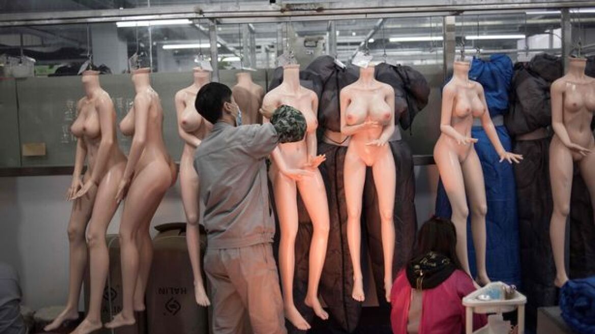 Η Κίνα φτιάχνει κούκλες του σεξ που μιλούν, βάζουν μουσική και... πλένουν πιάτα