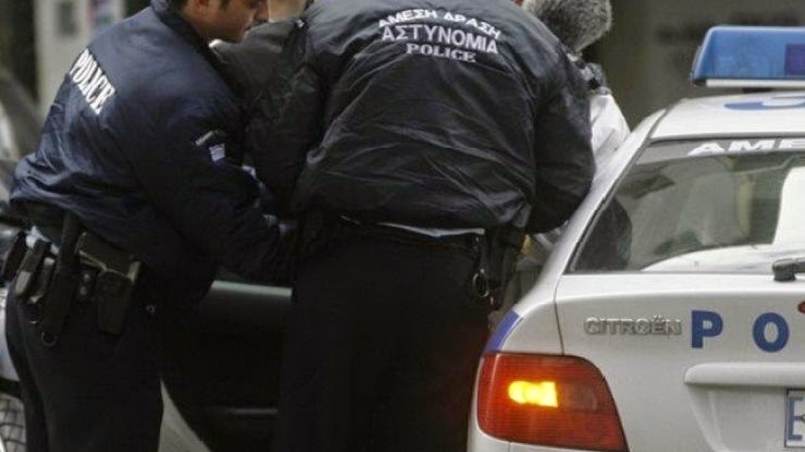 Αγρίνιο: Τα αποτυπώματα σε κλεμμένο ΙΧ αποκάλυψαν εννέα κλοπές