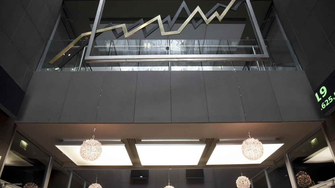 Η άνοδος στα επιτόκια των ομολόγων βάζει «φωτιά» στα περί «καθαρής εξόδου»