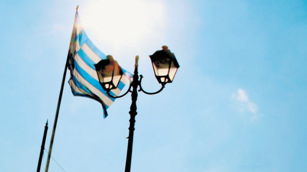 Μάχη για την «πίτα» των 2 δισ. στα έργα για τον φωτισμό