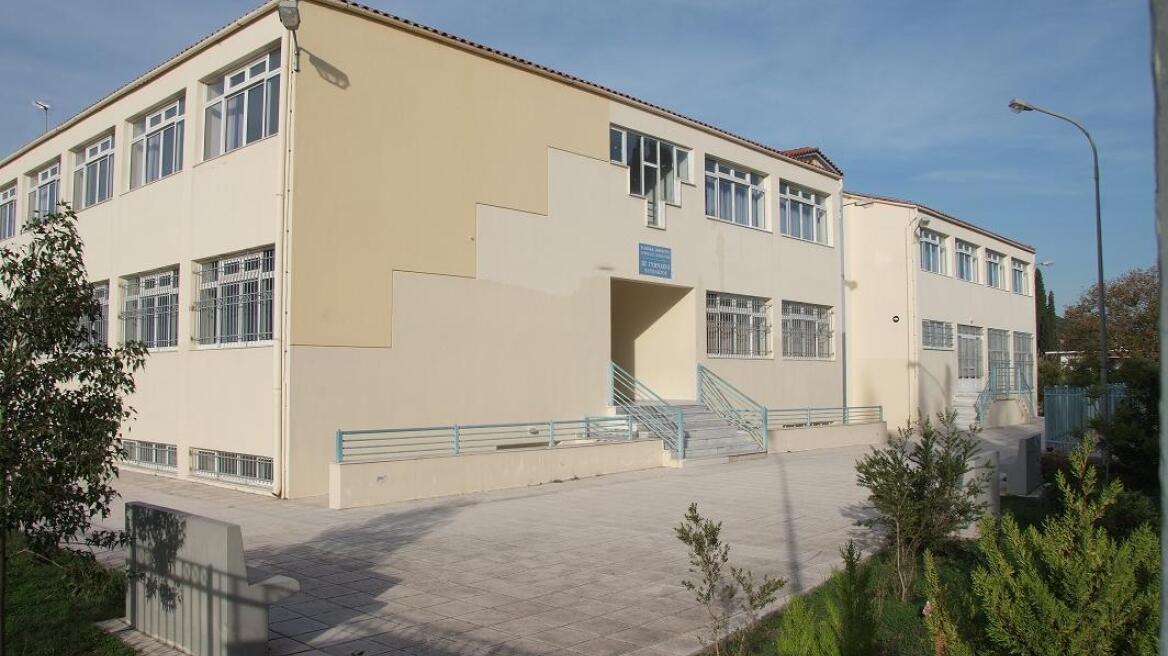 Ναύπακτος: Βρήκαν μετά από 26 μήνες τον διαρρήκτη σχολείου