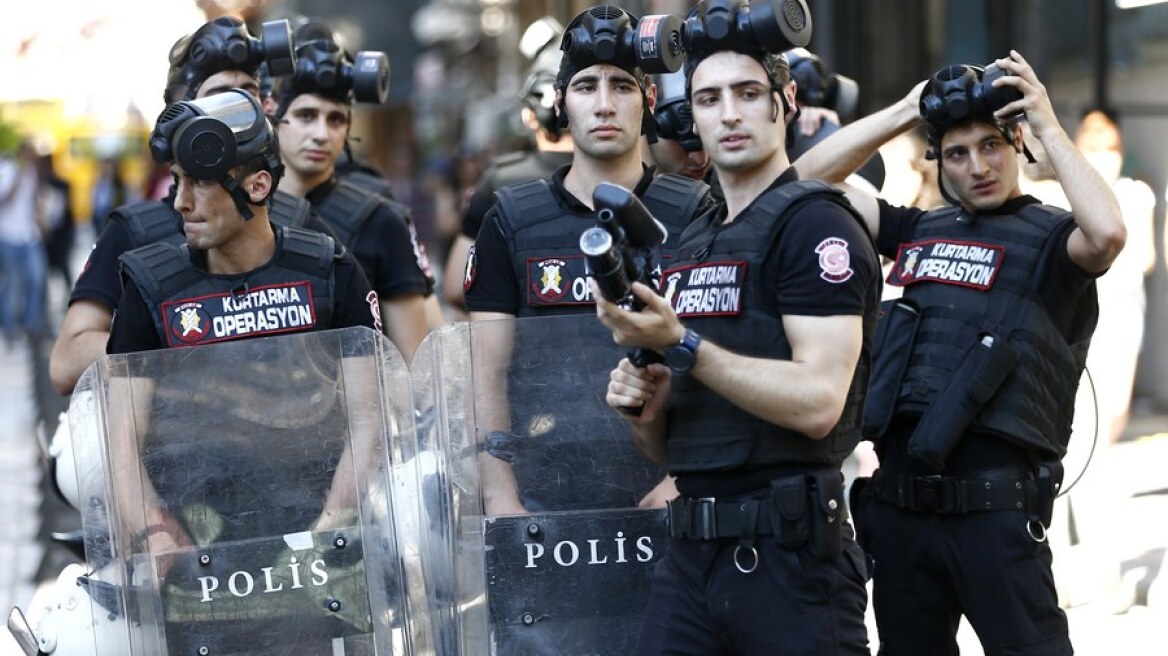Τουρκία: Εντάλματα σύλληψης κατά 170 στρατιωτικών που κατηγορούνται ως Γκιουλενιστές